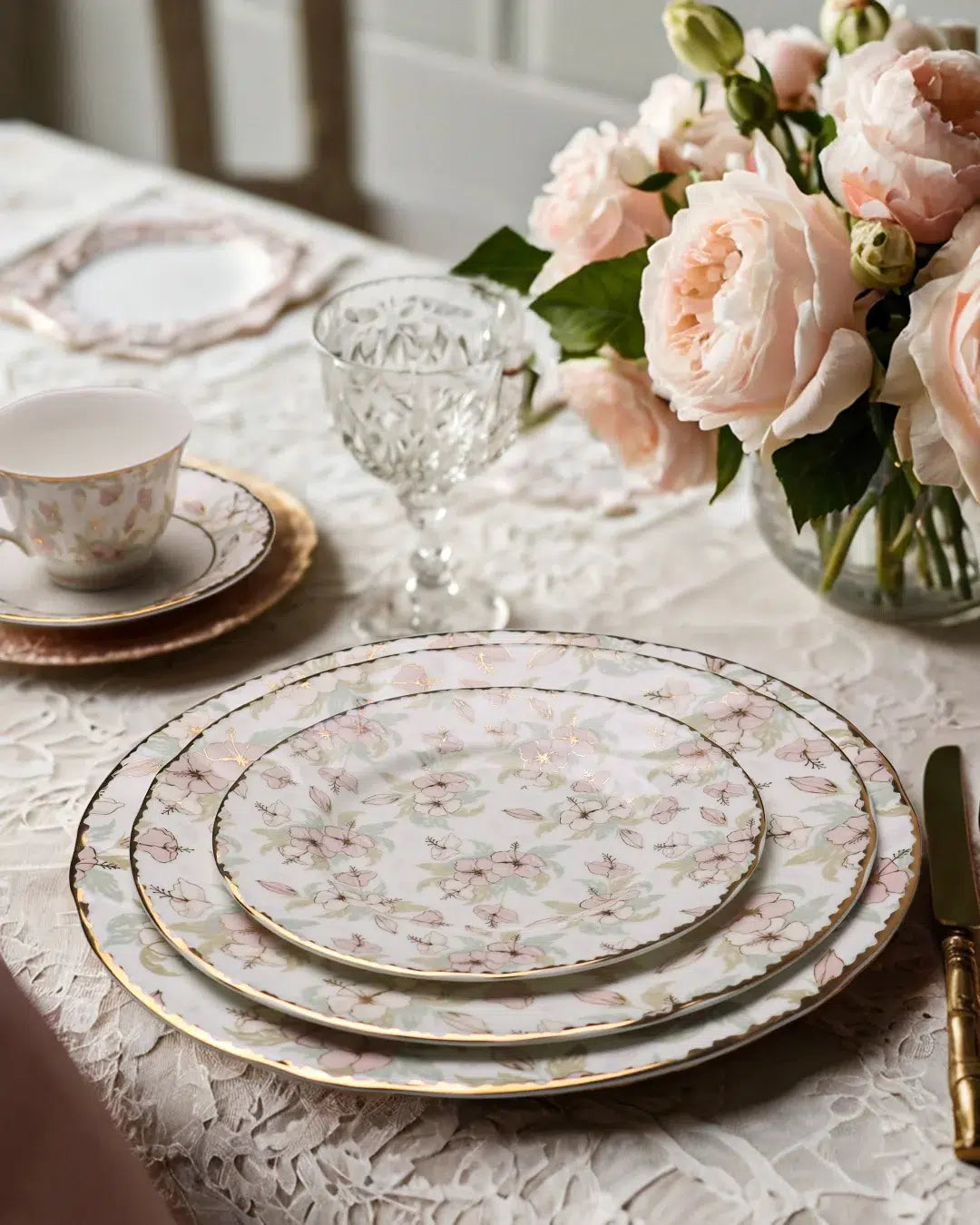 32 Pieces Bone China Dinner Set – Blossom