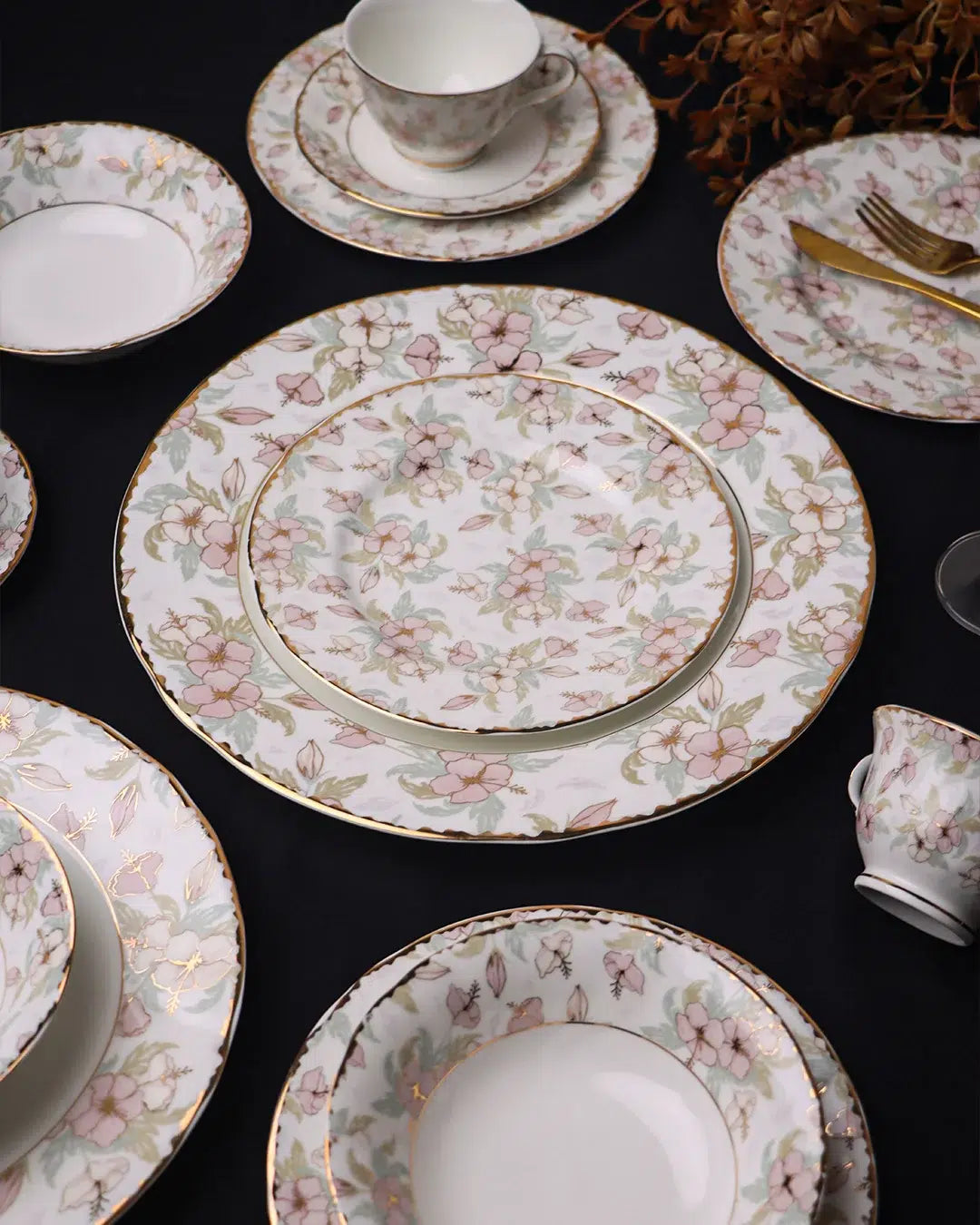 32 Pieces Bone China Dinner Set – Blossom